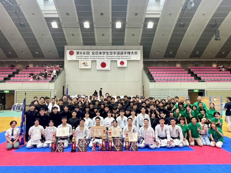 全日本学生空手道選手権大会男子形で優勝しました イメージ画像
