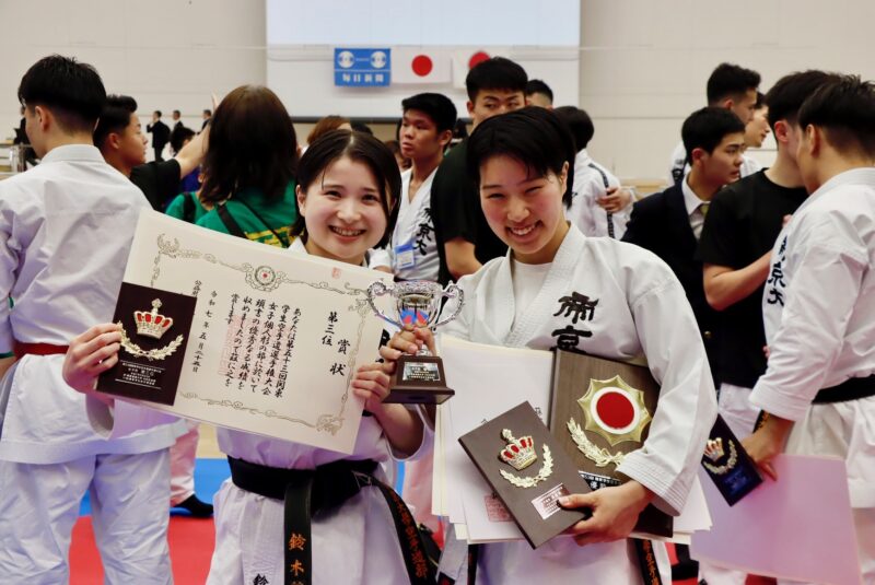 【空手道部】関東学生空手道選手権大会男女の形で2冠を達成しました イメージ画像