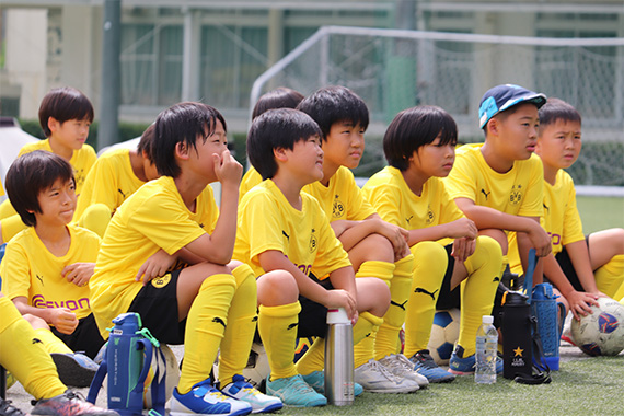 帝京大学八王子キャンパスにて、ボルシア・ドルトムントサッカークリニック1DAYトレーニングキャンプを実施しました イメージ画像