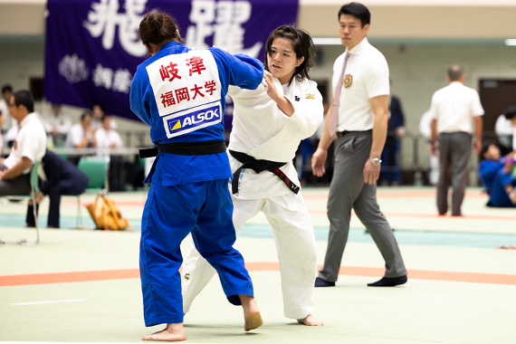 柔道部の学生が全日本学生柔道体重別選手権大会に出場し準優勝を果たしました イメージ画像