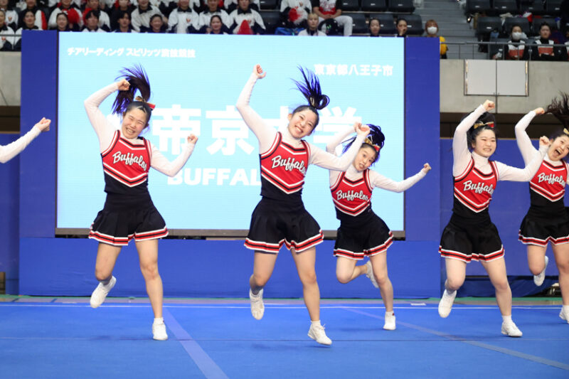 第12回世界選手権大会で優勝、第37回全日本大学チアリーディング選手権大会各部門で優勝しました イメージ画像