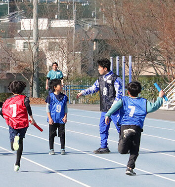 駅伝競走部がTEIKYOマルチスポーツカーニバル ランニング教室を実施しました イメージ画像