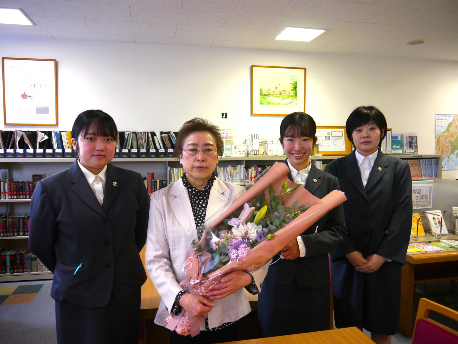 特別記念講演会を開催しました 帝京山梨看護専門学校 特別記念講演会を開催しました 帝京山梨看護専門学校
